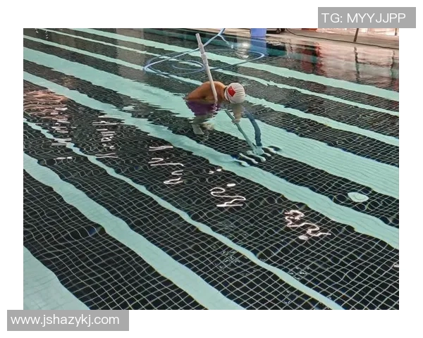 泳池清洁与维护全攻略提升水质与延长设备使用寿命的方法 泳池清洁与维护全攻略提升水质与延长设备使用寿命的方法