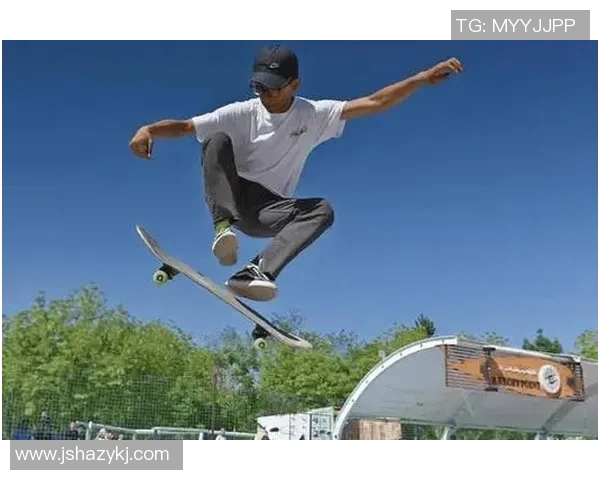 北京滑板队在极限运动世界杯中的力量表现与技术分析