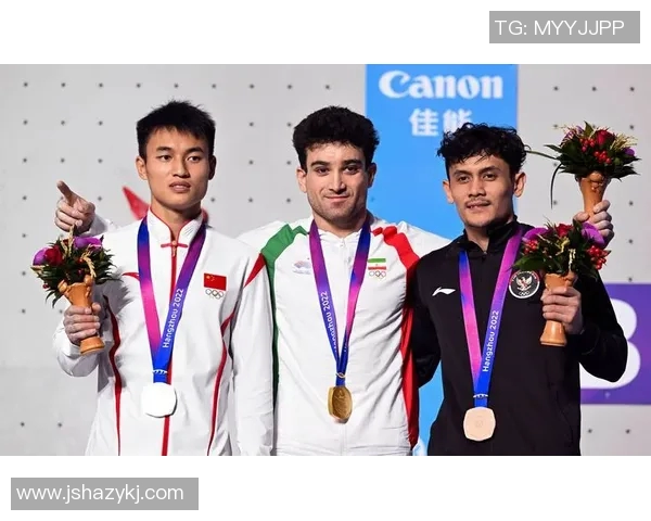 杭州攀岩队在全国团队协作排行榜中荣获第5名展现出色实力与团队精神 杭州攀岩队在全国团队协作排行榜中荣获第5名展现出色实力与团队精神